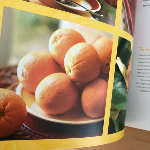 πΈπ Essentially Lilly: A Guide to Colorful Entertaining by Lilly Pulitzer ππΈ - Picture 10 of 16